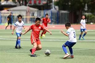 斯特拉斯堡,球员出场时,长领先,香港赛马会,香港马会,赛马活动,马术资讯